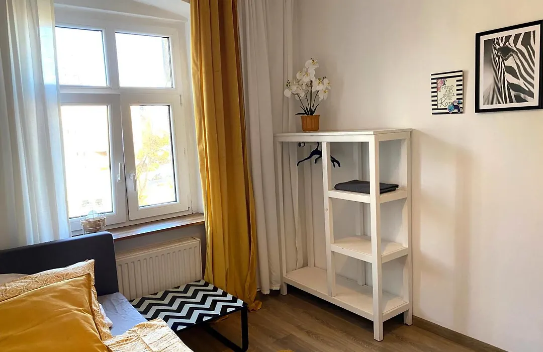 Lemuria Hostel Szkolna centrum-1